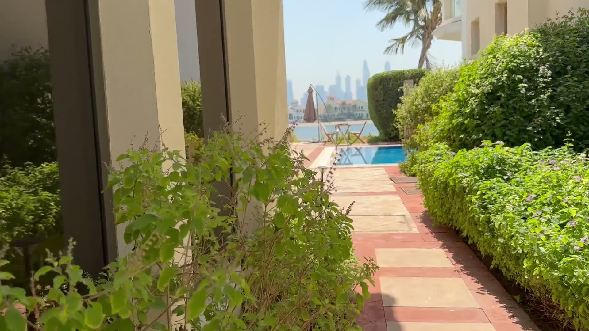 Villa avec vue sur le skyline de Dubaï